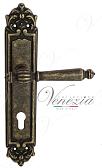 Дверная ручка Venezia на планке PL96 мод. Pellestrina (ант. бронза) под цилиндр